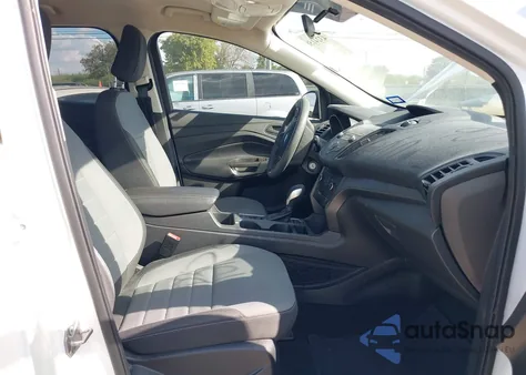 2019 Ford Escape S z USA, uszkodzony, nr VIN 1FMCU0F74KUC02675